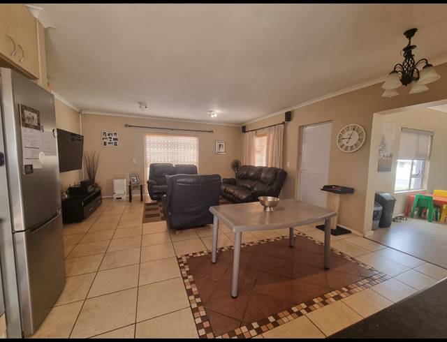 3 BEDROOM HOUSE SOLD IN SONSTRAAL HEIGHTS